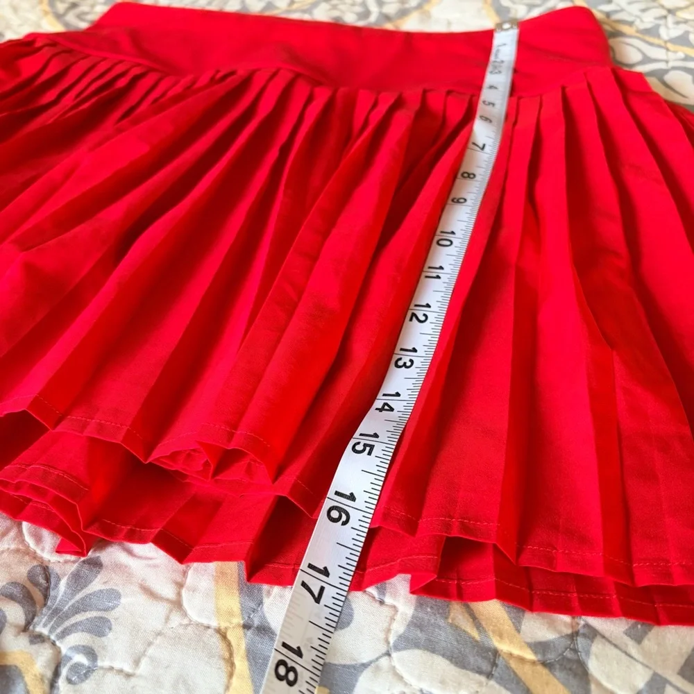 Fabletics Hot Shot Pleated Skirt Classic Mini, heated red, Large - Picture 9 of 10